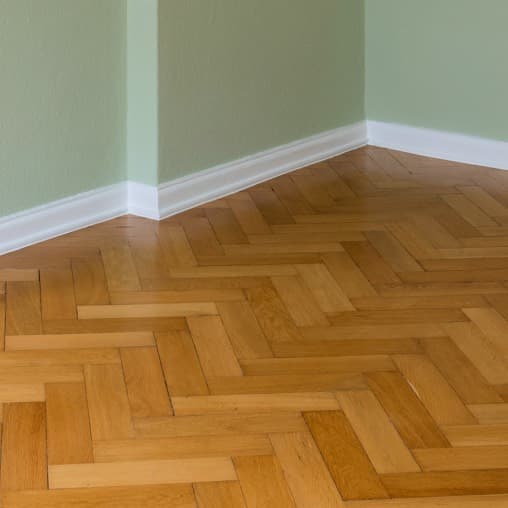 Passende Böden wie Laminat, Linoleum oder Teppich